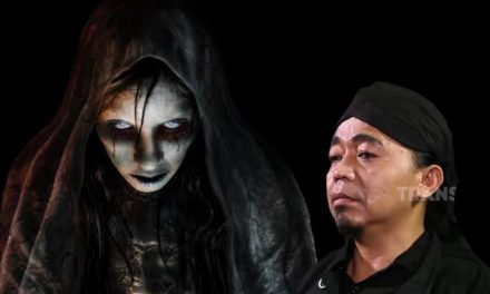 Kisah Kyai Pamungkas: HANTU PORTAL