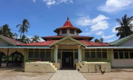 Panggonan Wingit: MASJID BATU SERIBU PERMINTAAN