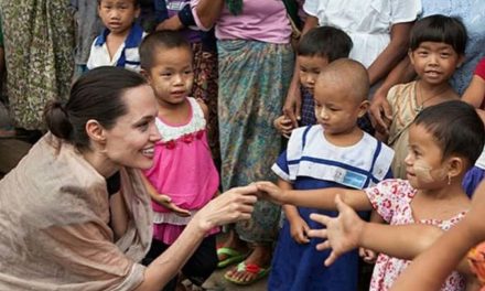 Ngaji Psikologi Bersama Kyai Pamungkas: Suka Membantu Mulai dari Hal Kecil