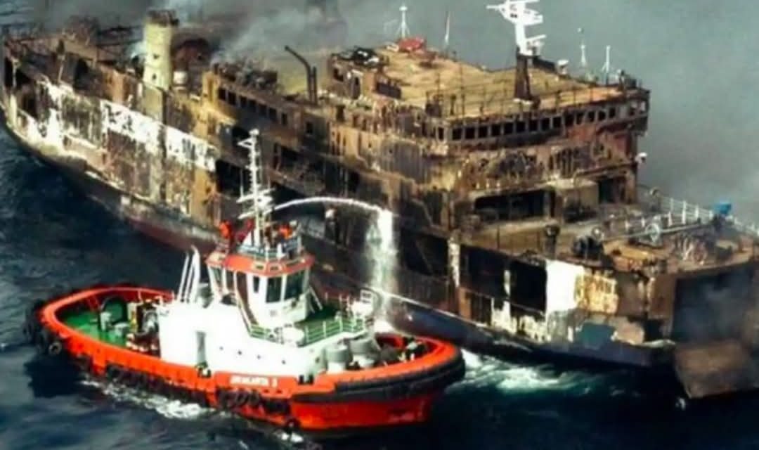 Kisah Kyai Pamungkas: LEVINA TERBAKAR DI LAUT ANGKER