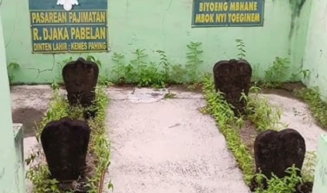 Panggonan Wingit: TARIK JODOH DI MAKAM GEMBUNG, SOLO