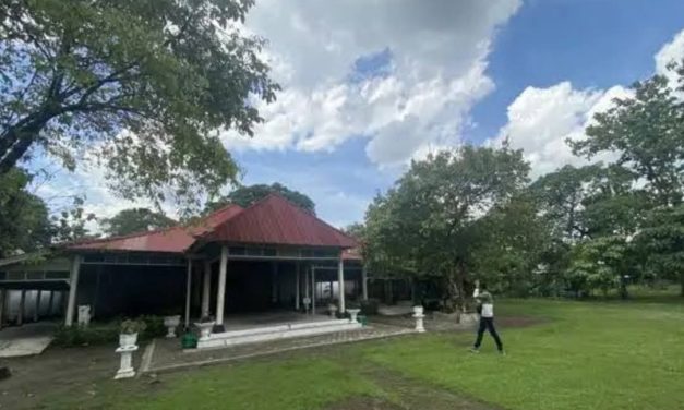 Panggonan Wingit: PESANGGRAHAN LANGGENGHARJO, TEMPAT POLITISI KEJAR MIMPI