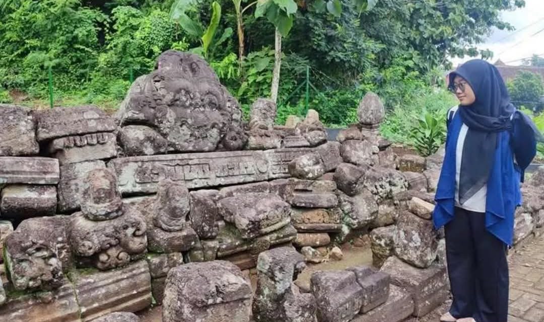 Panggonan Wingit: NUANSA MISTIS CANDI SADON, MAGELANG