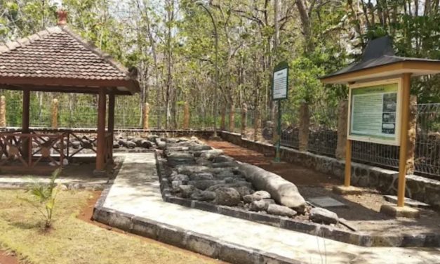 Panggonan Wingit: SITUS SOKOLIMAN, GUNUNG KIDUL