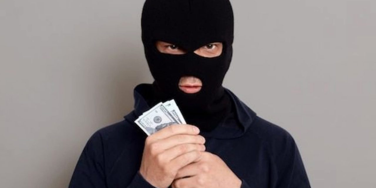 Ijazah: MANTERA SELAMAT DARI KEJAHATAN