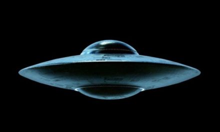 Kisah Mistis: OMPHALOS, PESAWAT TERBANG MESIR KUNO