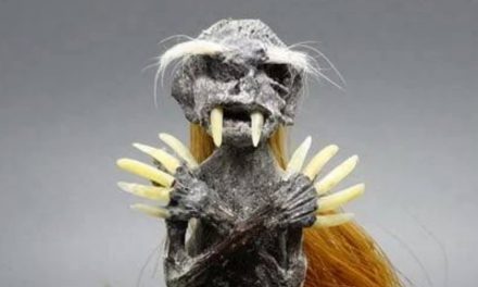 Kisah Mistis: BATARA KARANG UNTUK MENDAPAT JABATAN