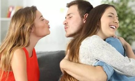 Konsultasi: PASANGAN SELINGKUH, DIBALAS SELINGKUH!