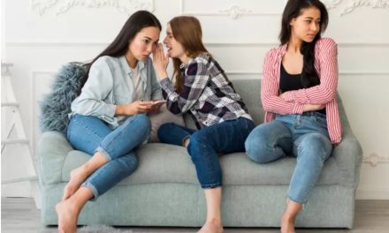 Konsultasi: PASANGAN KECANDUAN NGE-GOSIP