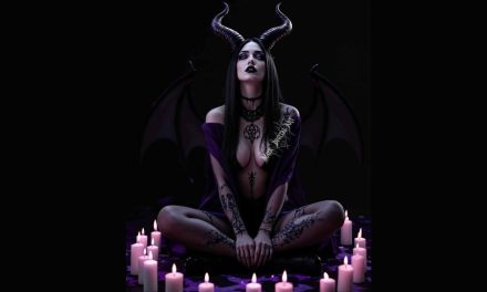 Kisah Mistis: PESUGIHAN NYIMAS RORO IRENG